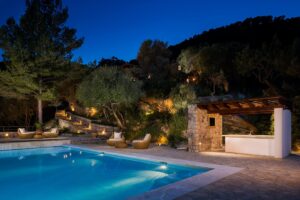 Regal Retreat in Mallorca with Private Pool, Outdoor Grill, and Breathtaking Ocean Views from VILLAWAY®